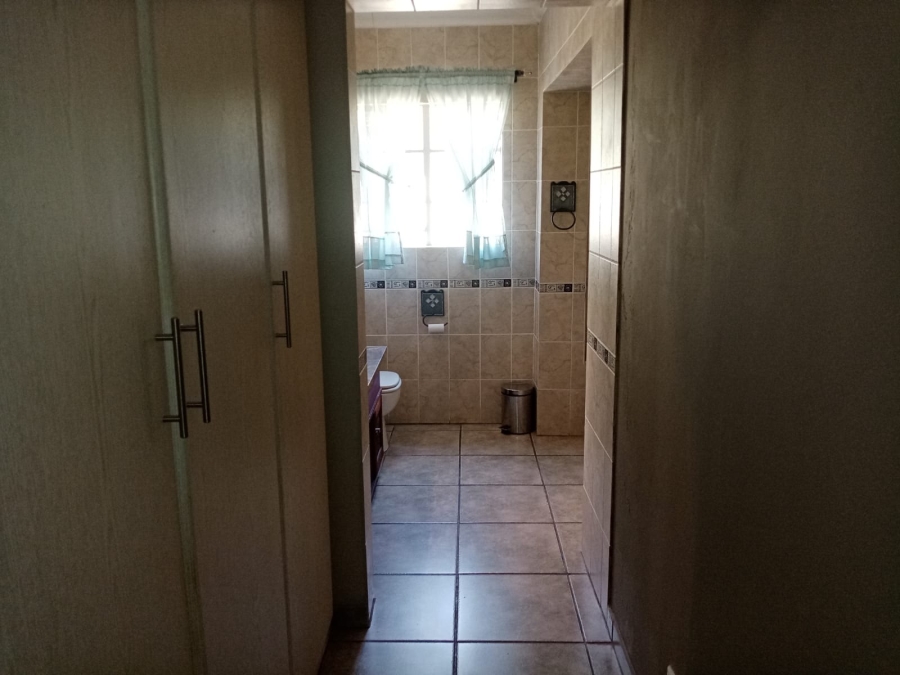 4 Bedroom Property for Sale in Parys Free State
